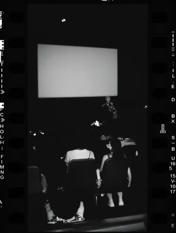 再坐进电影院 - 黑白经典重映，2023年，在线视频观看影视鉴赏